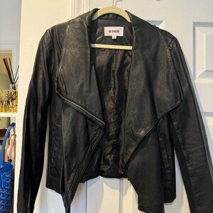 BB Dakota Black Faux Leather Waterfall Moto Jacket Size M – Distressed